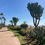 Apto. En Primera Línea De Playa
