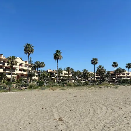 Apartamento Apto. En Primera Línea De Playa Estepona